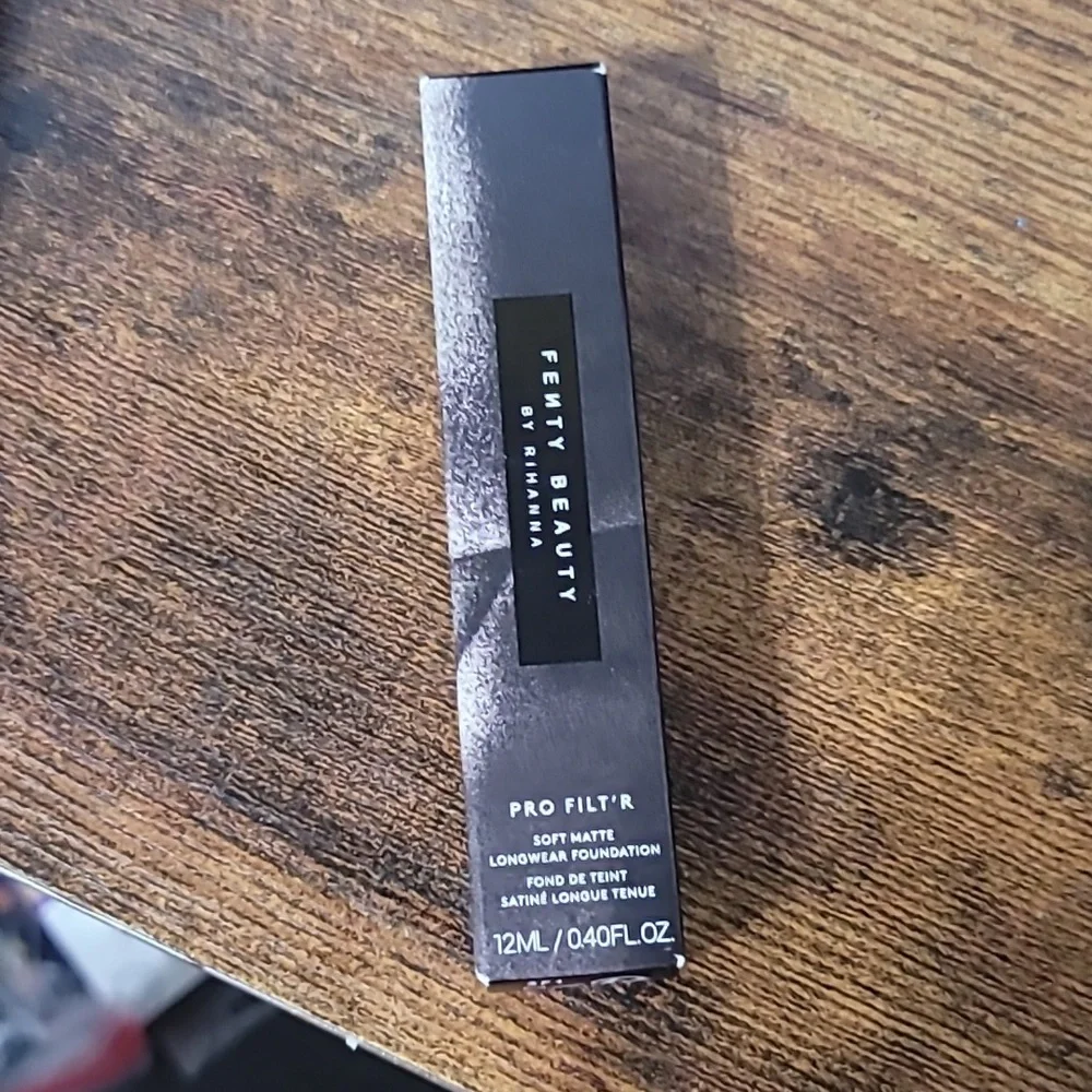 Fenty Beauty By Rihanna Pro Filt'r Soft Matte Longwear Foundation #315